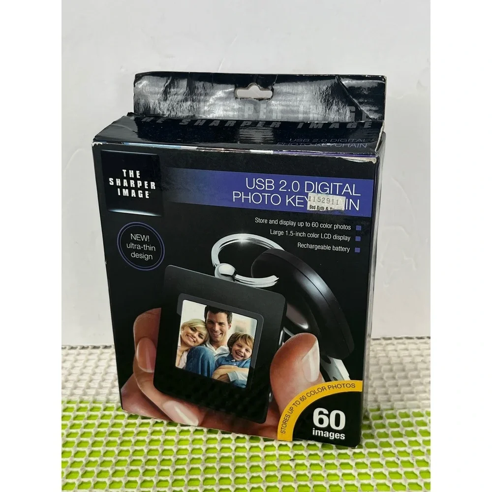 The Sharper Image USB 2.0 Digital Photo Keychain Black 1.5 Inch LCD-OpenBox NEW